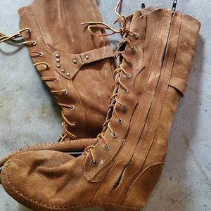 Seude size 7 lace up boots